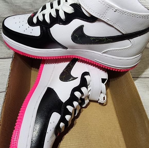 Size 8 - Nike Air Force 1 '07 Mid Electric W FD0866-100 - Picture 7 of 11